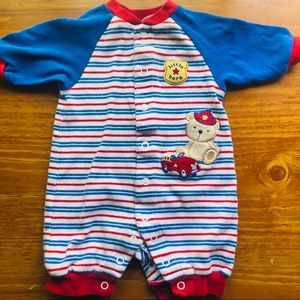 5/$15🔹NEWBORN Little hero onesie boy